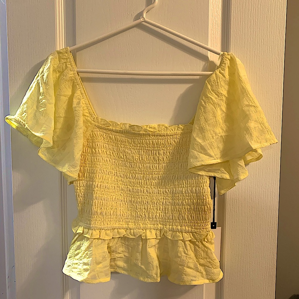 ASTR January Top - Pastel Yellow, S